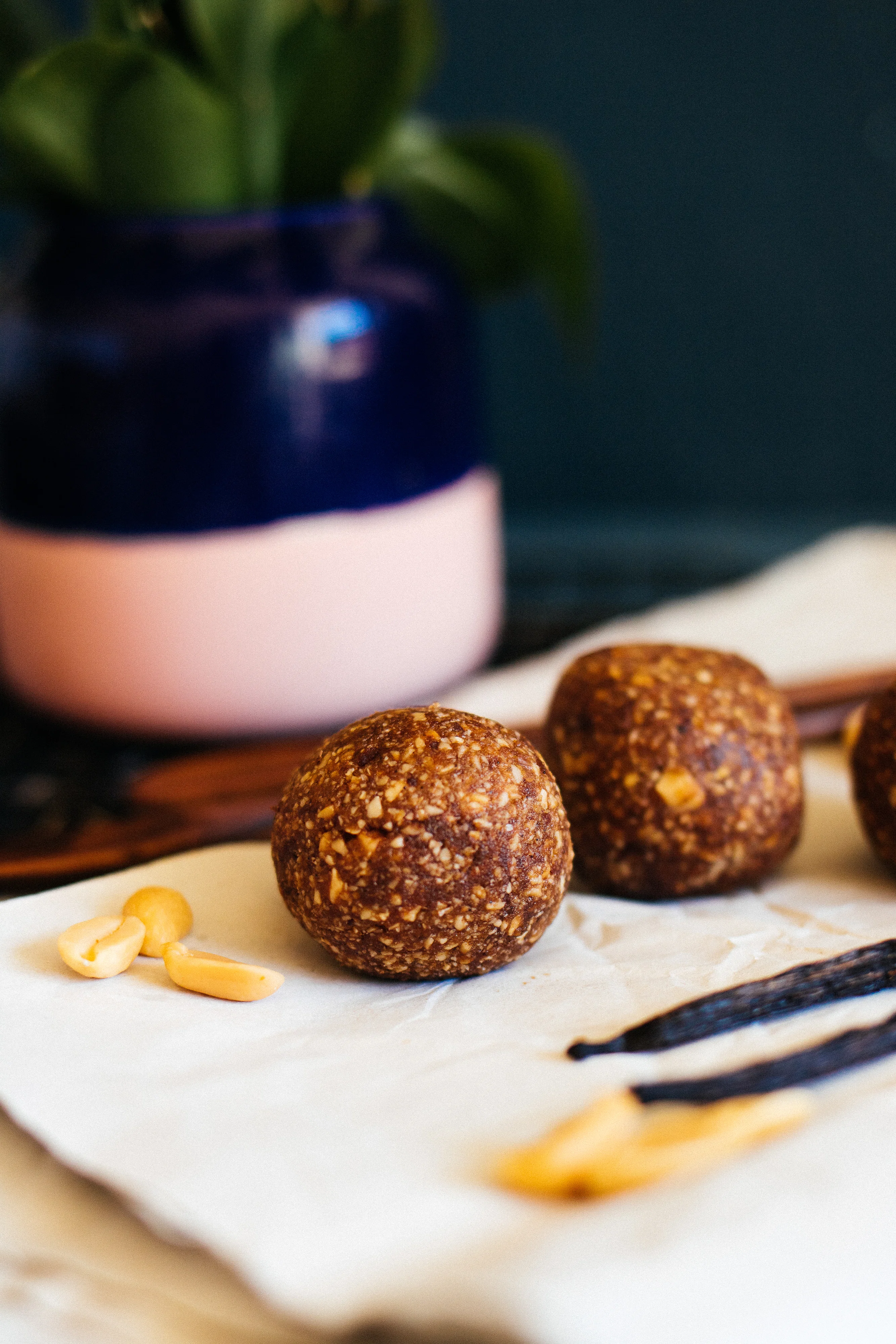 R134 Vegan Snickers Energy Balls