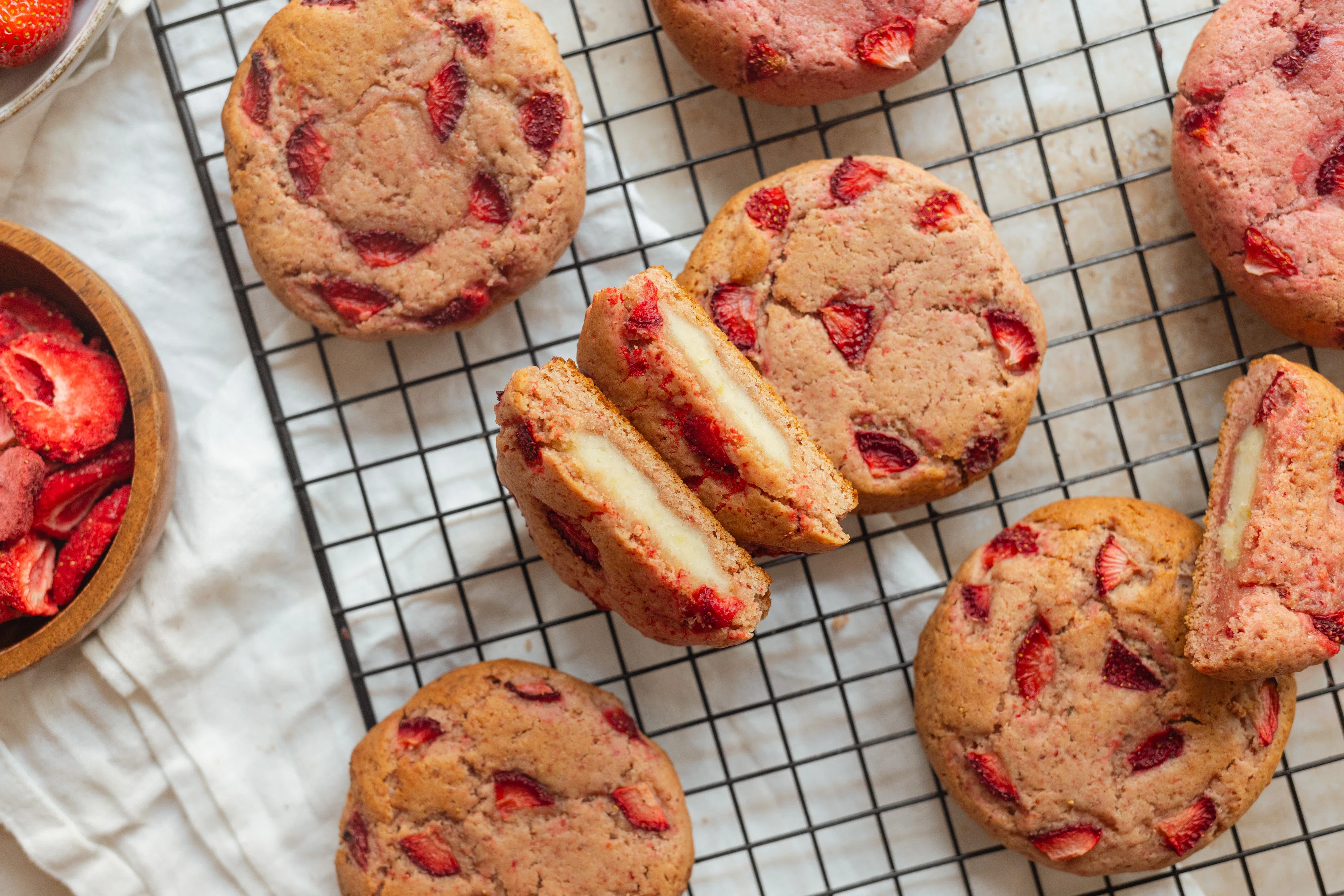 Vegane Strawberry Cheesecake Cookies