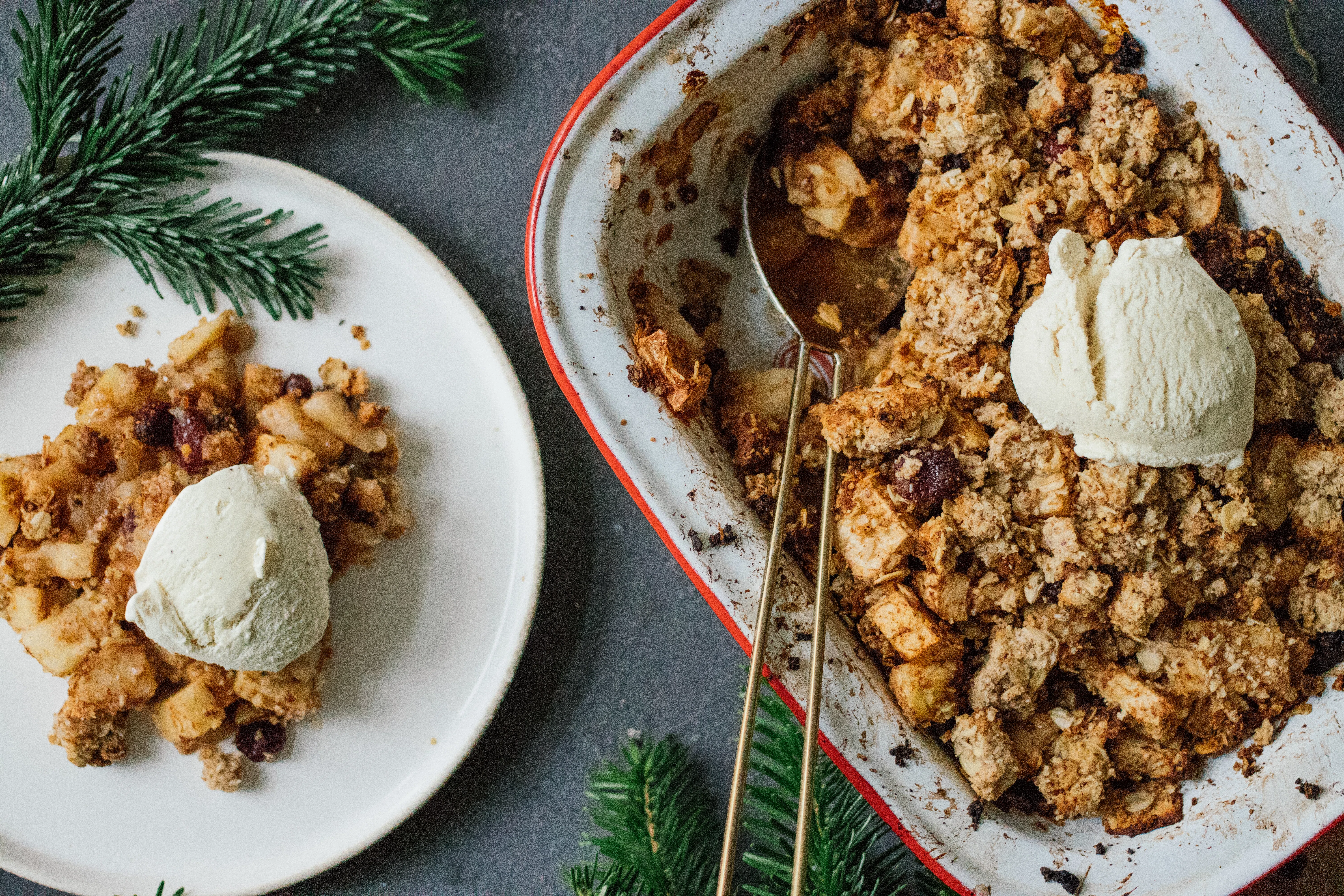 R336 Vegan Baked Apple Crumble
