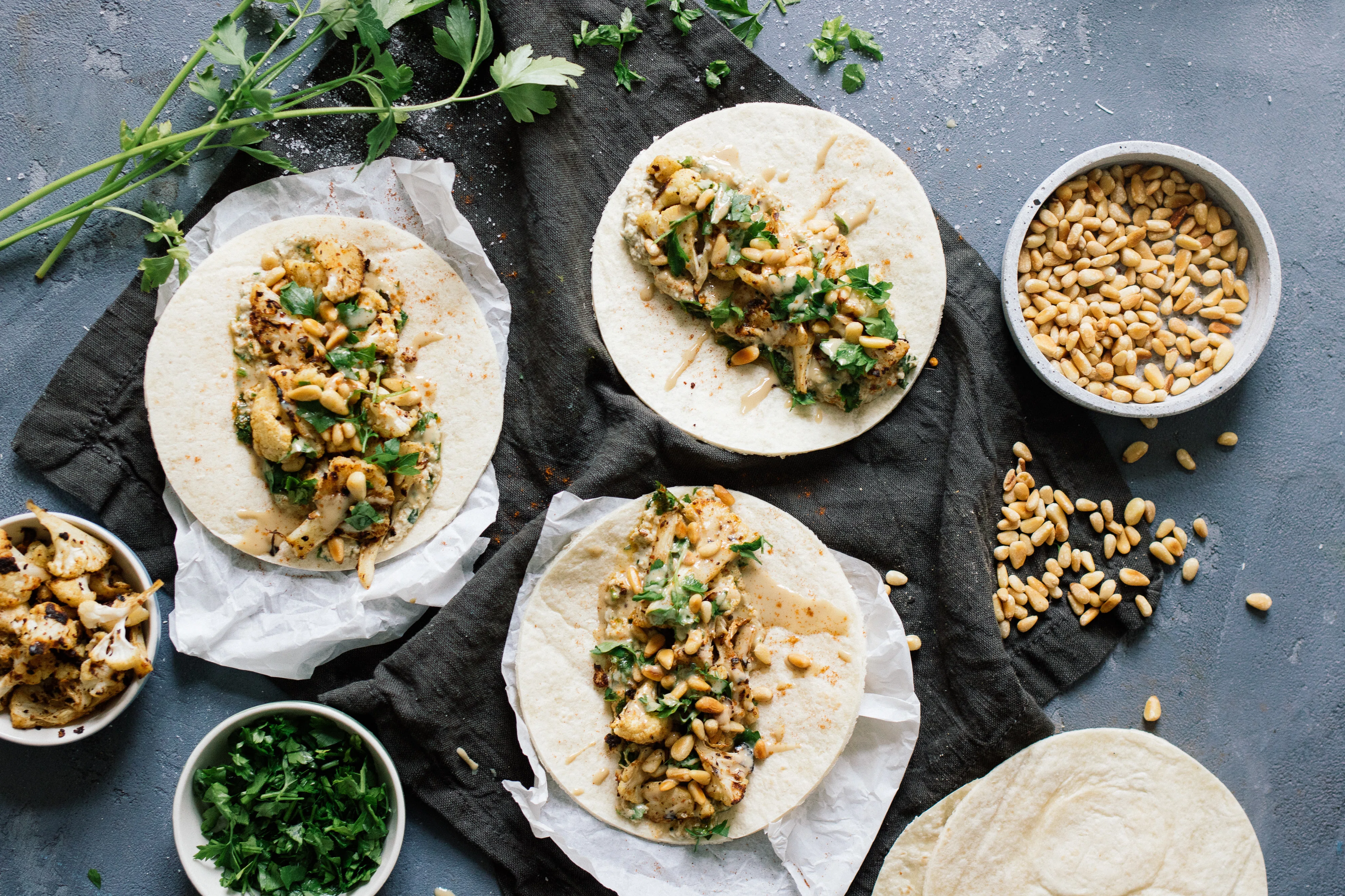 Taco mit Baba Ganoush & geröstetem Blumenkohl