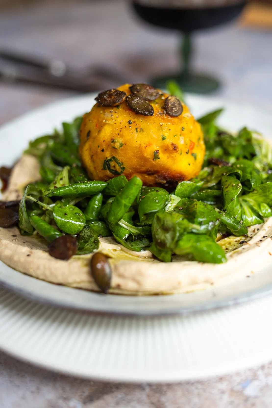 Vegane Kürbisknödel auf Miso-Tofu-Creme | Rezept | Einfach - Zucker ...