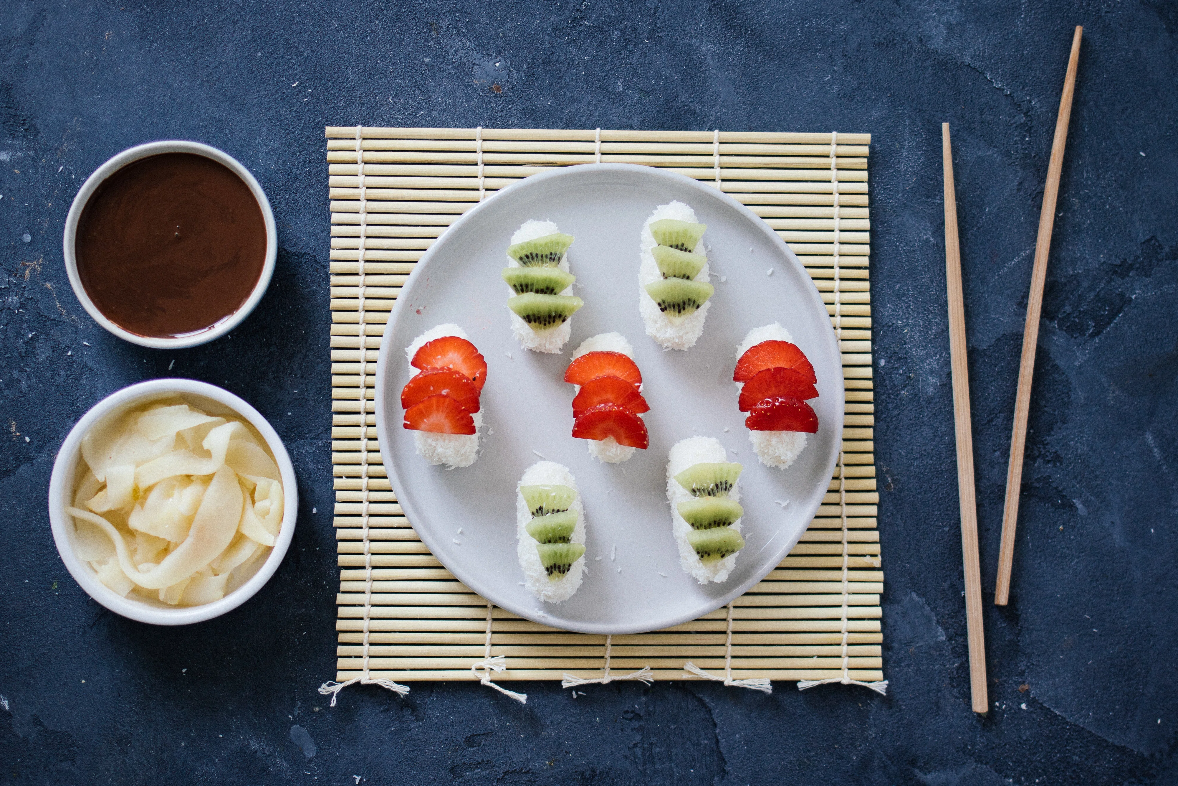 R186 Vegan Sweet Sushi