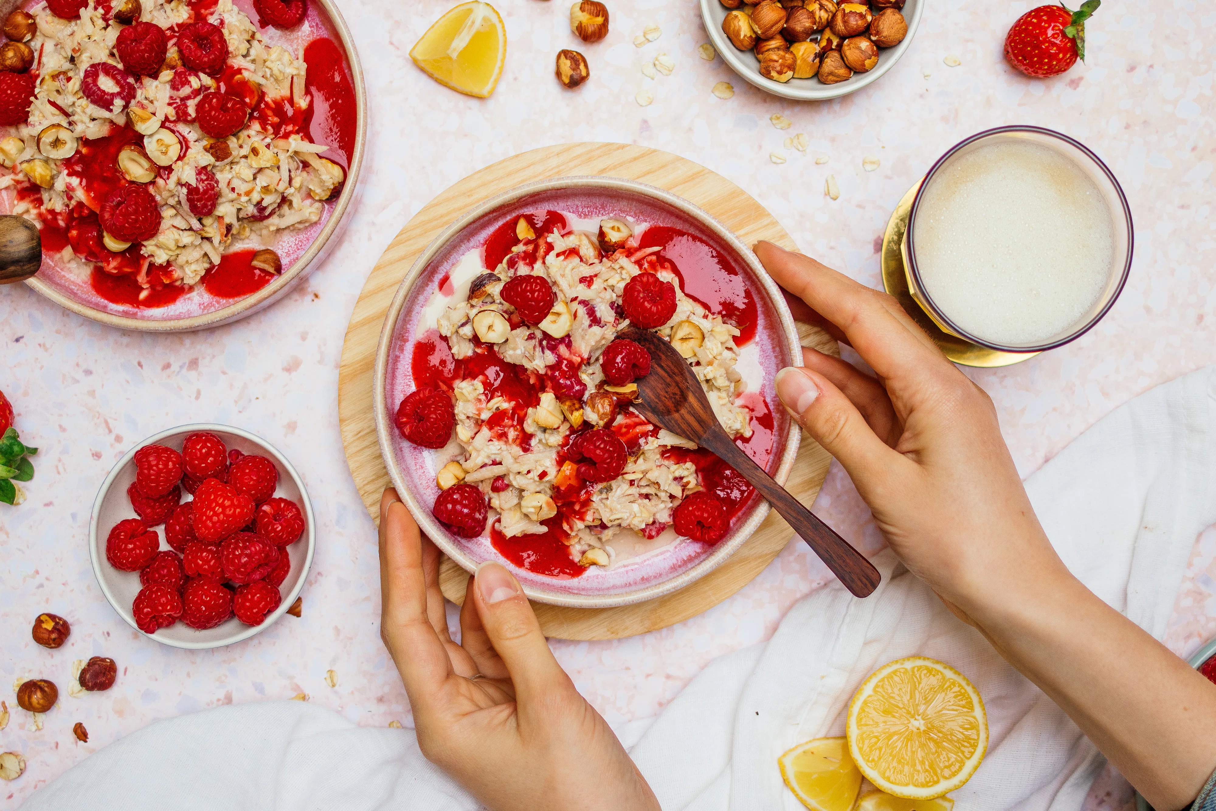 Veganes Birchermüsli mit Vanille & Beeren 