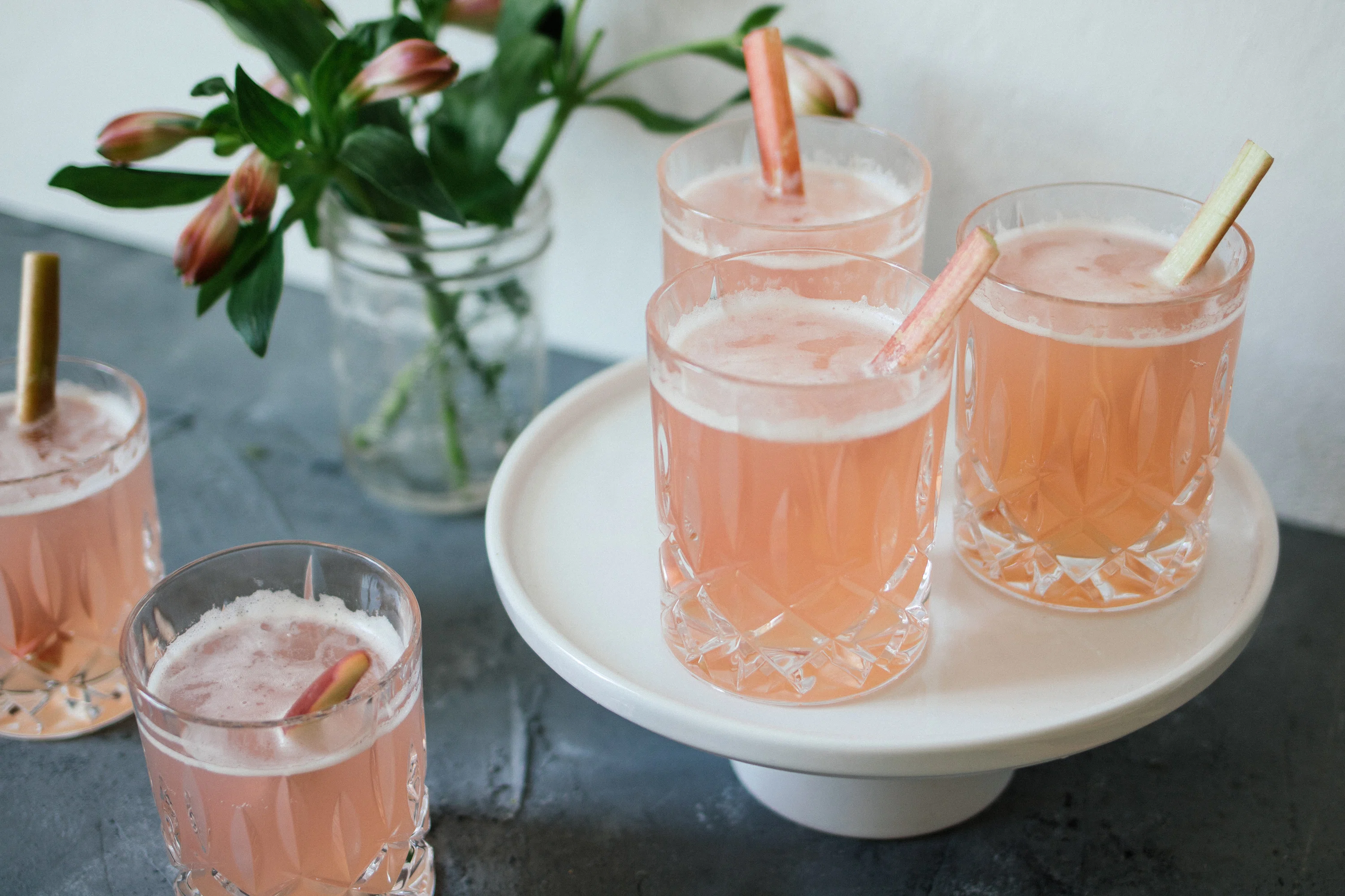 Selbstgemachte Rhabarberlimo