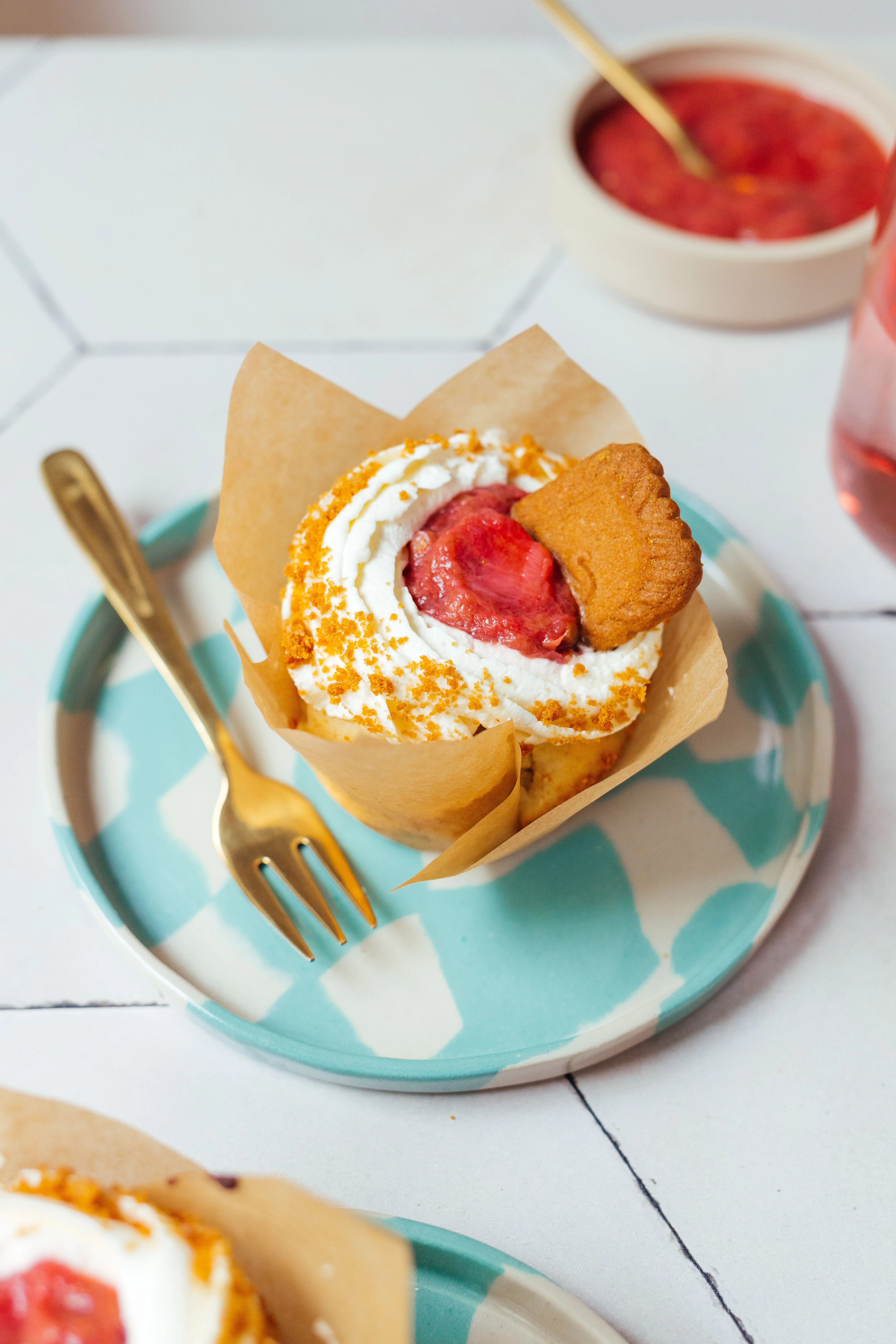 R896 Vegane Rhabarber-Muffins mit Biscoff