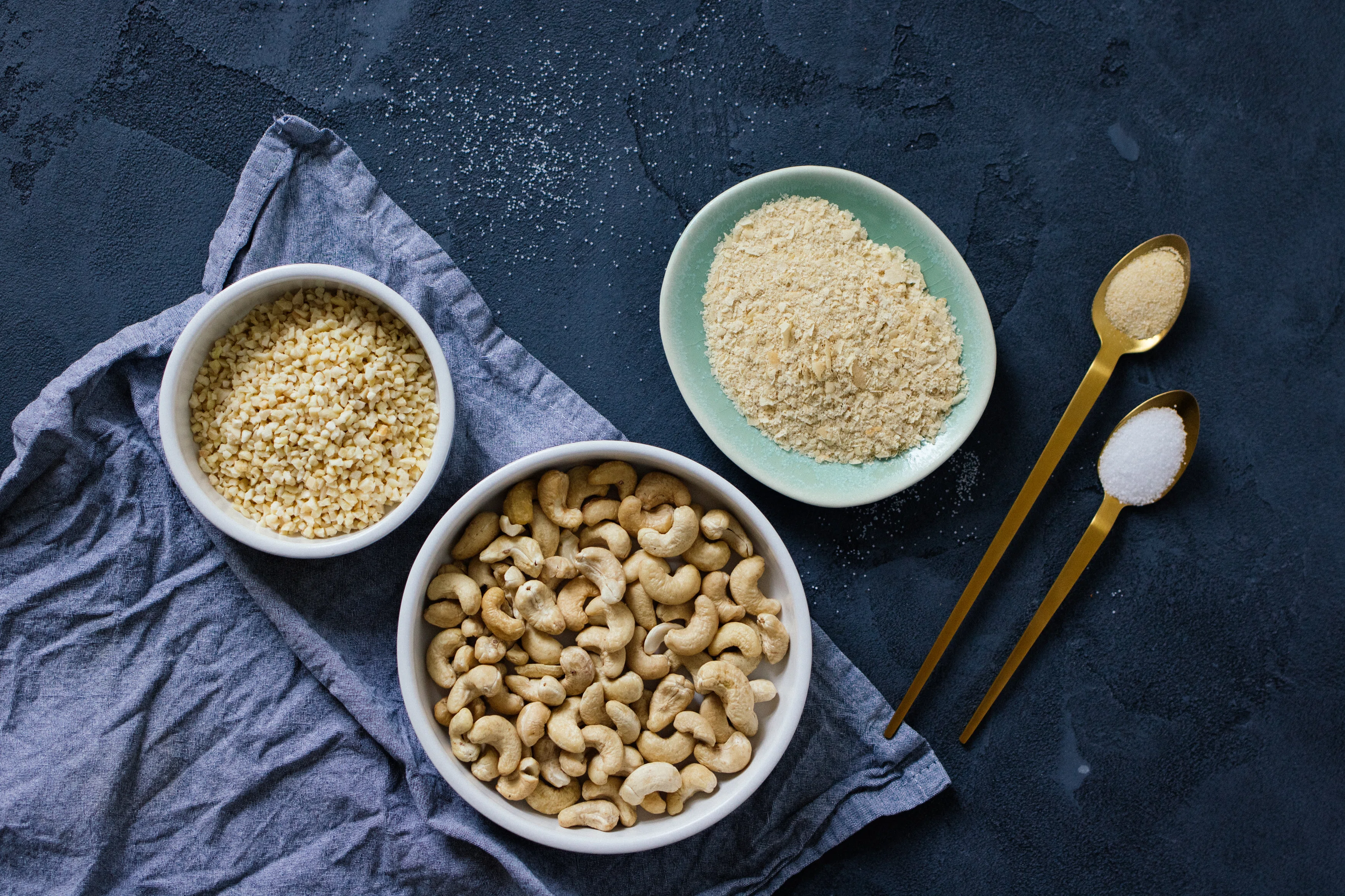 R68 Veganer Parmesan Käse