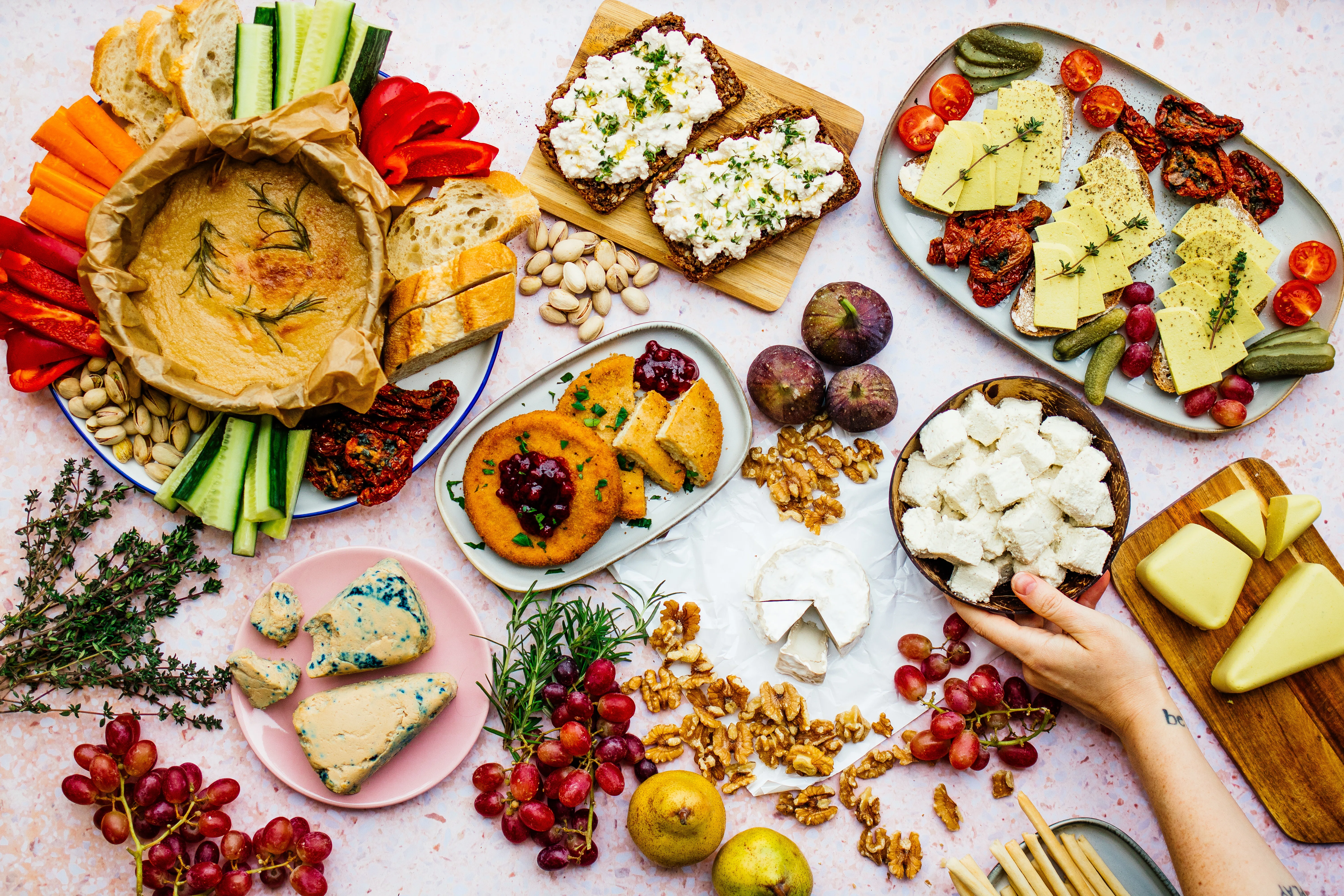 7 Rezepte für selbstgemachten veganen Käse