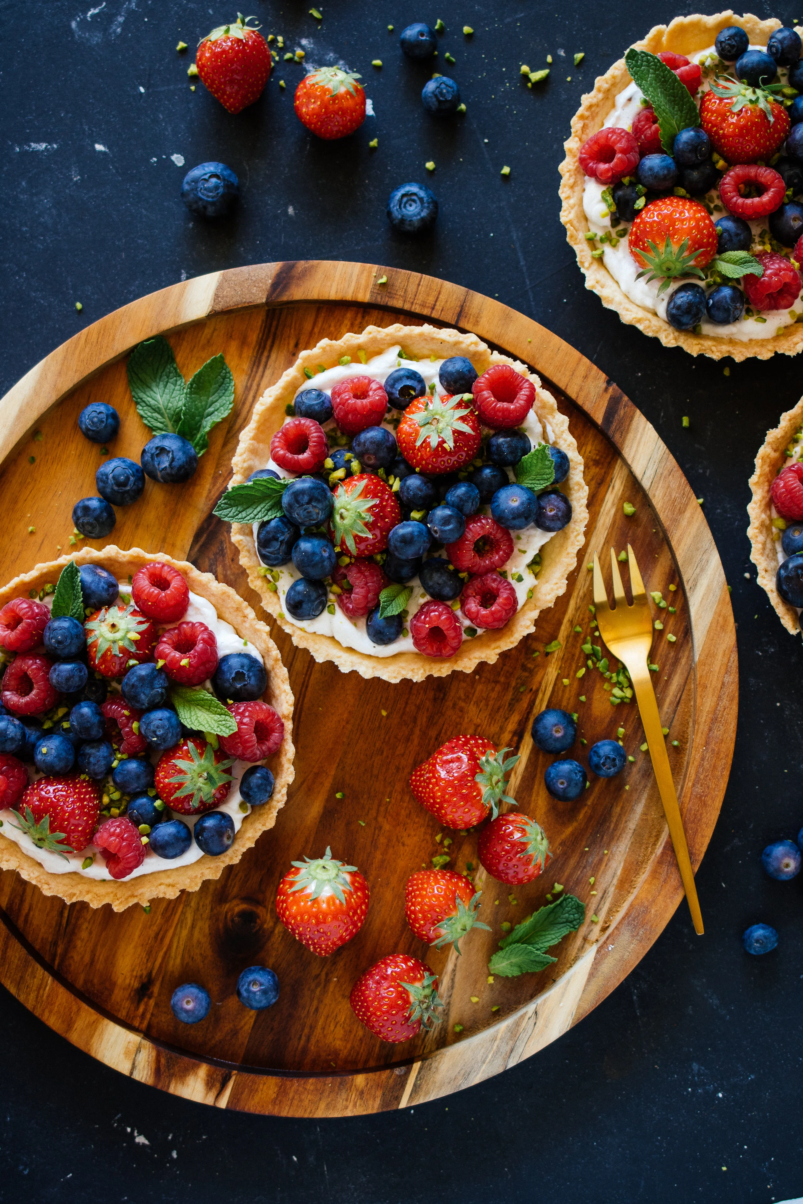 R36 Vegan Berry Tartelettes