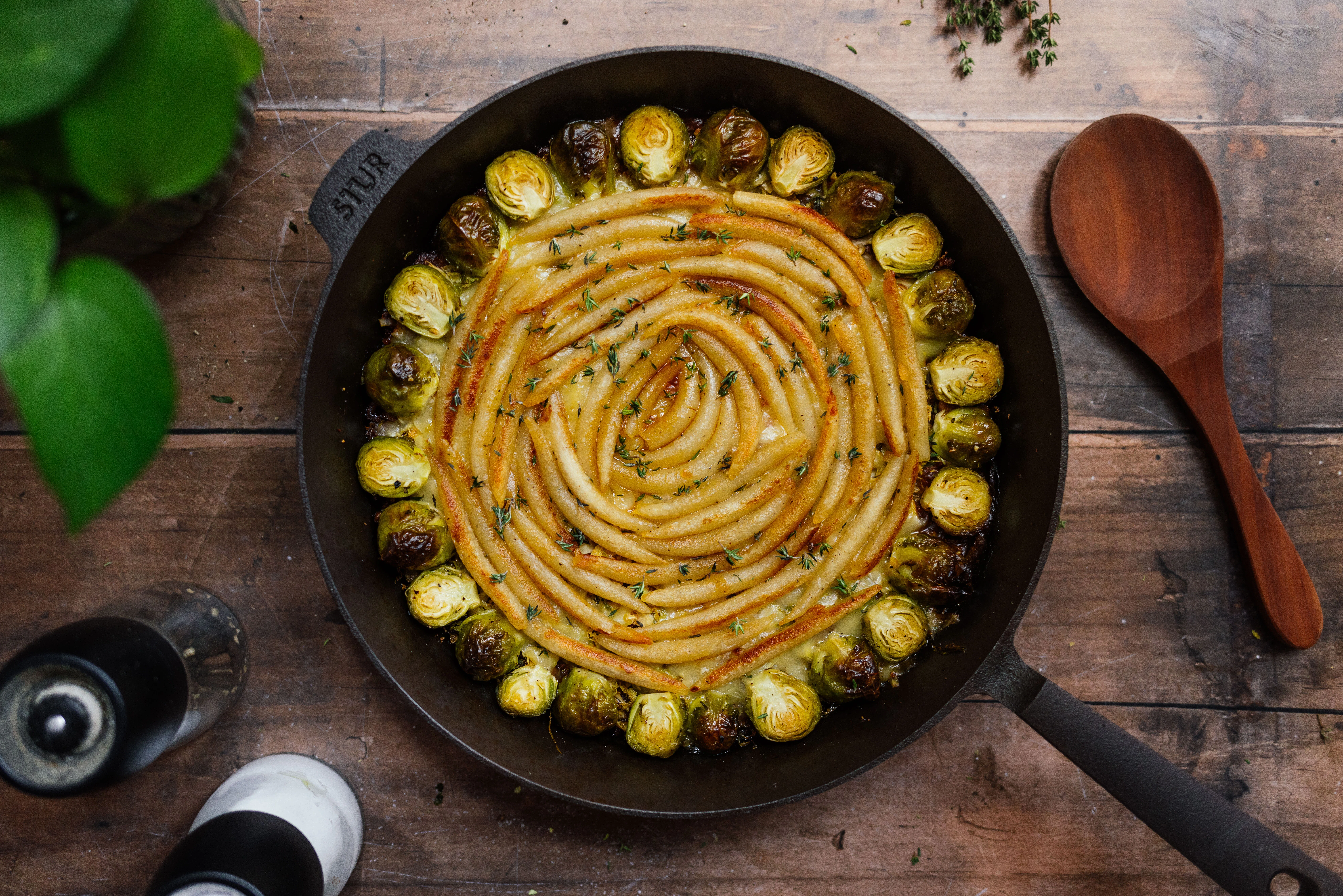 Vegan Potato Dumpling Casserole with Brussels Sprouts & "Minced Meat" 