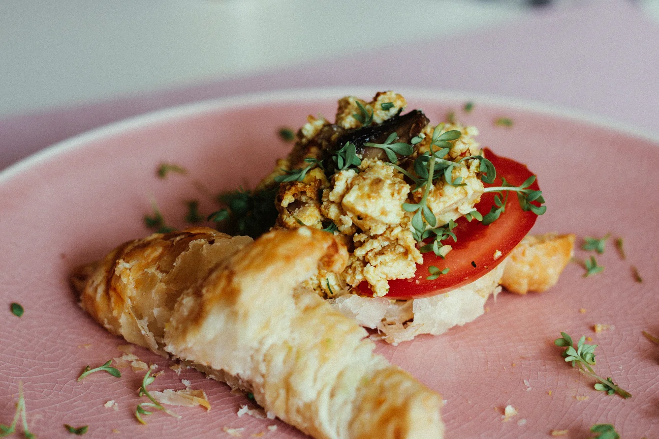 Süße & Herzhafte gefüllte vegane Croissants