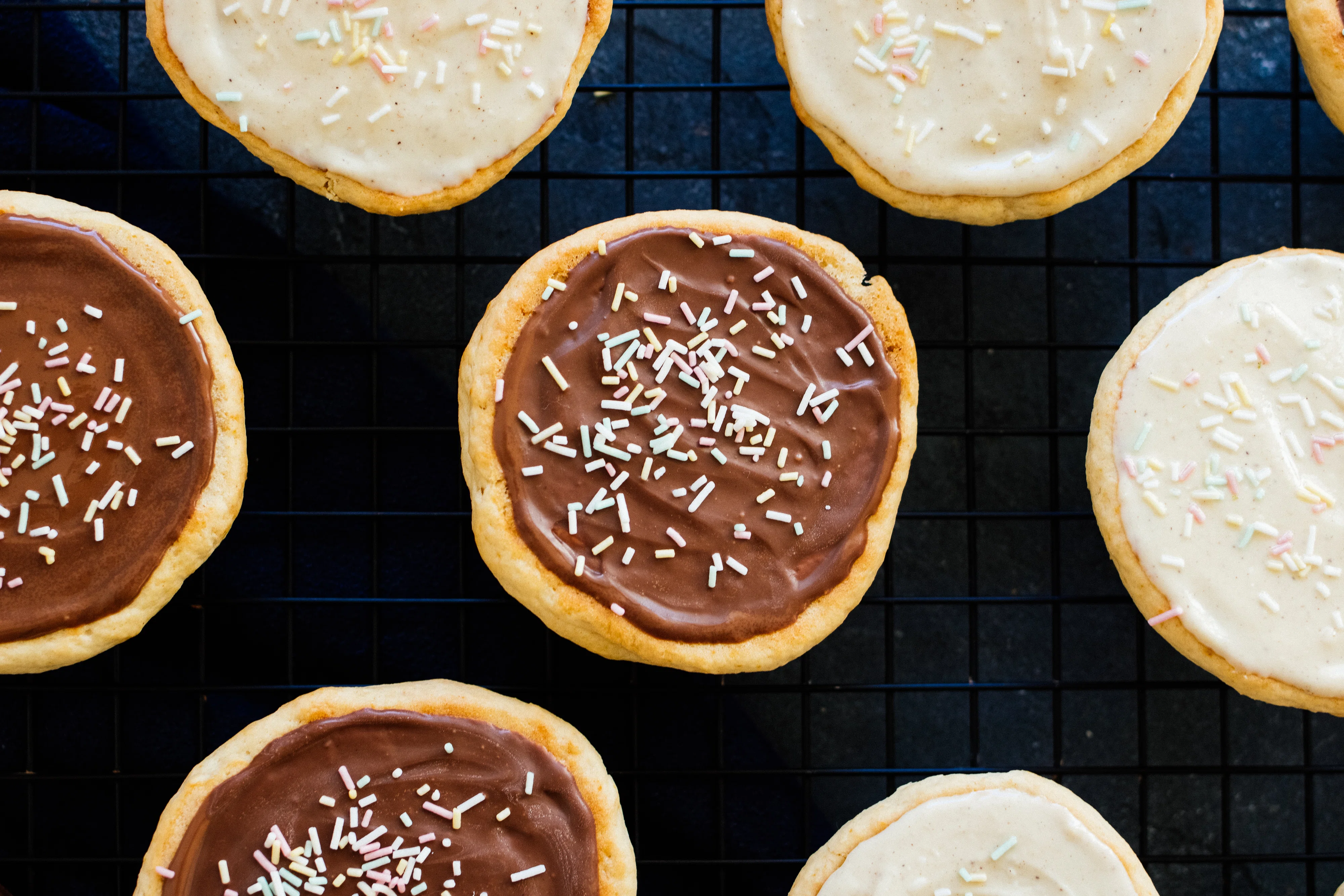 R484 Vegan „Amerikaner“ (soft cake-like cookie)