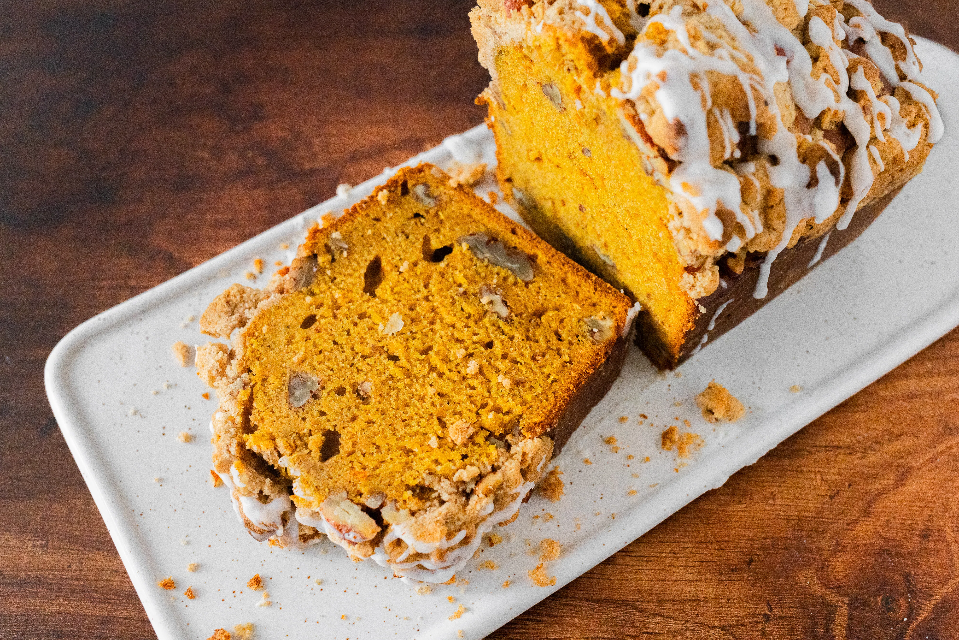 Vegan Pumpkin Banana Bread with Crumbles