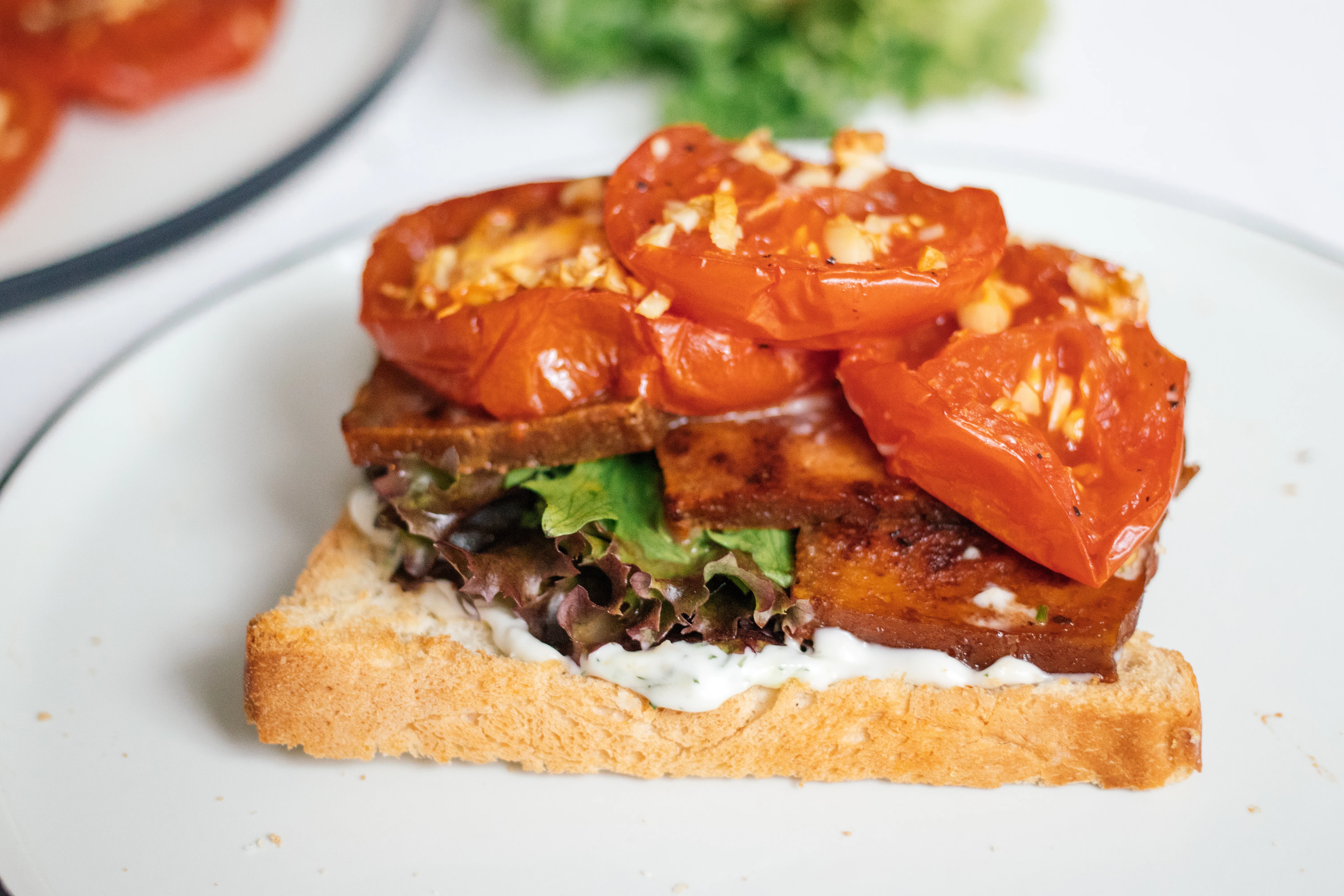 R350 Veganes BLT Sandwich