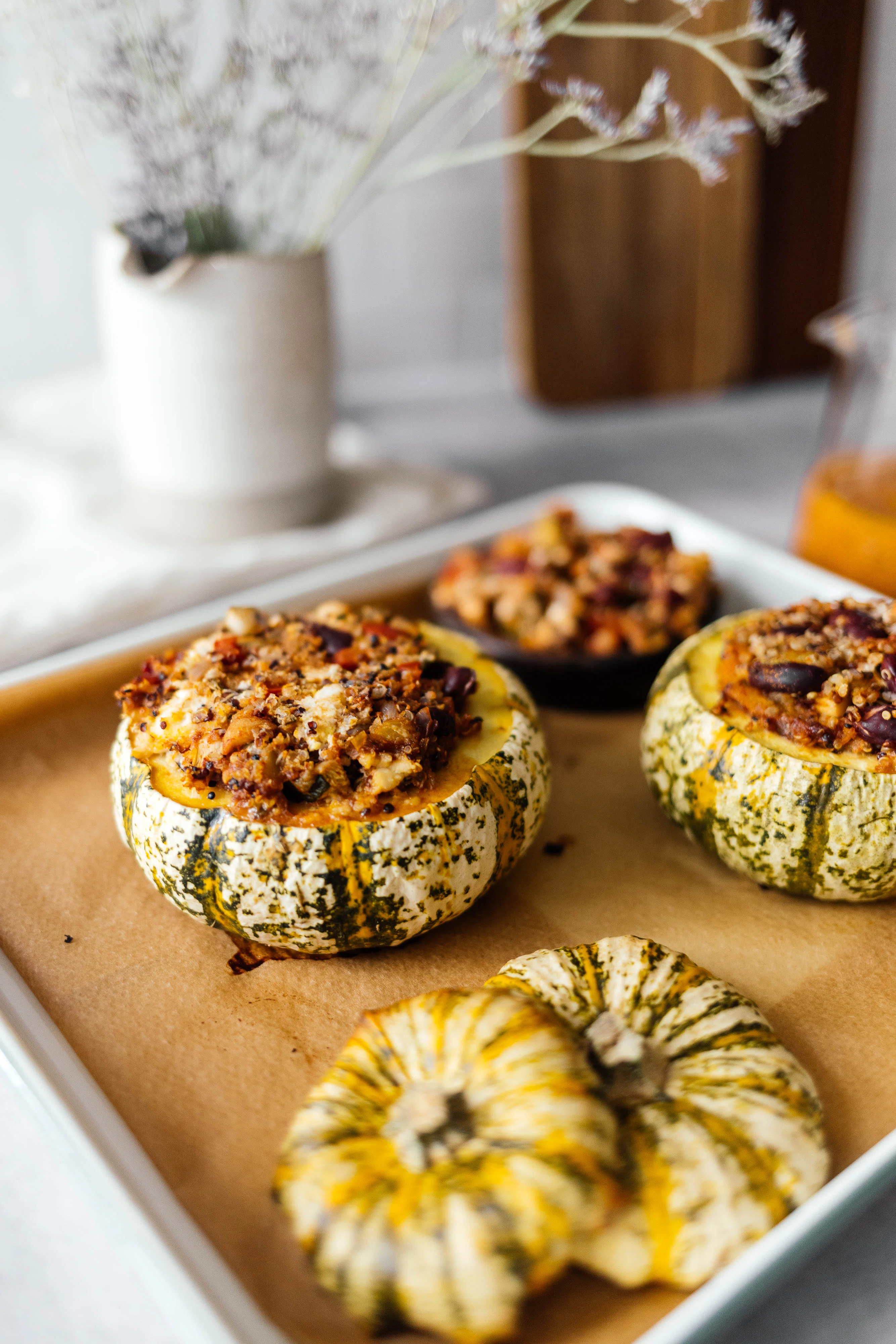 R775 Gebackener Patisson-Kürbis mit Quinoa-Füllung