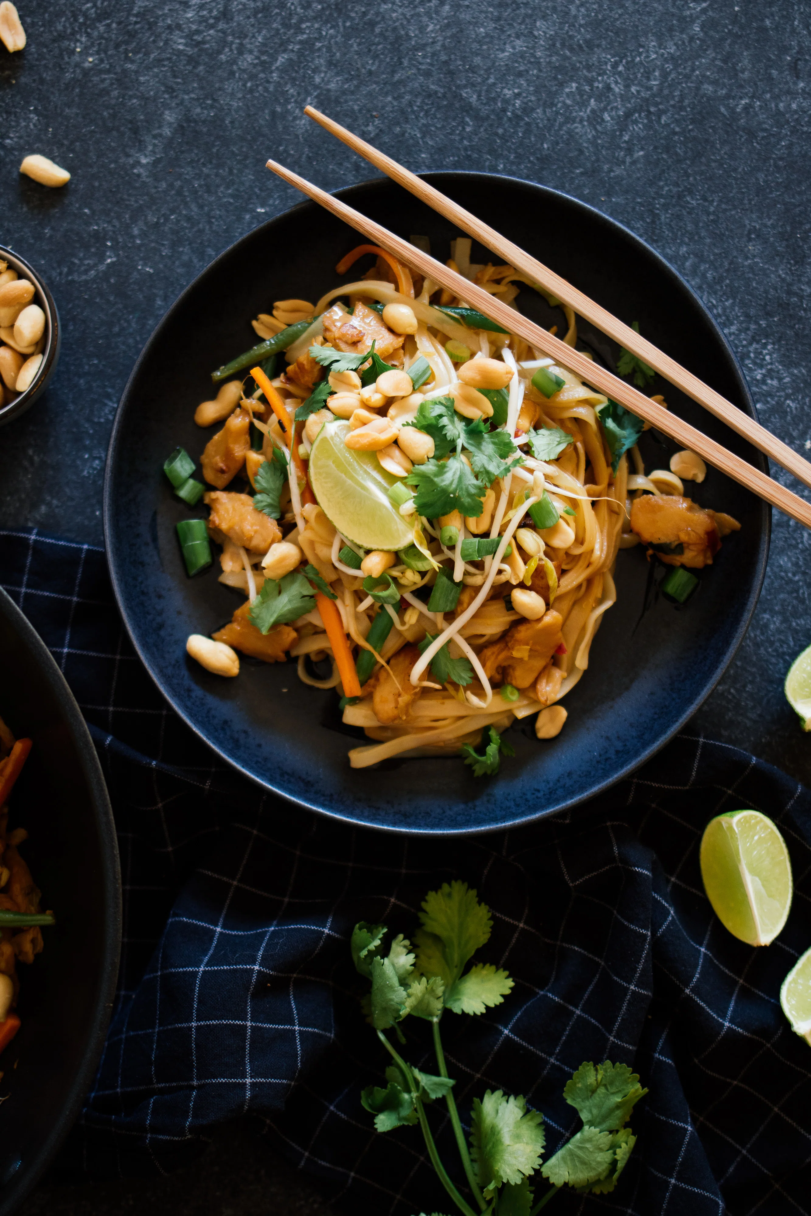 R435 Vegan Pad Thai with “chicken“